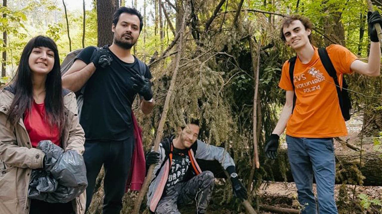 Proje Bitti, Polonya'ya Yerleşiyorum